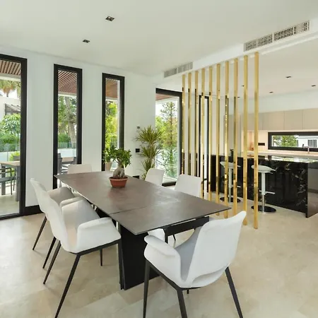 וילה In Residential Area מארבלה